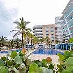 Apartamento con excelente vista al mar Dos alcobas los Morros